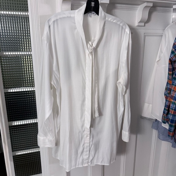 ELIZABETH & JAMES Sz XXL Women’s White Tie-Neck Button Down Shirt Blouse - Picture 4 of 12